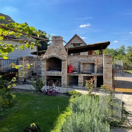 Villa Kuca Na Selu “Anna” Feketić Exterior foto